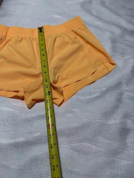 Athleta Women's Yellow Active Shorts - Lightweight Summer Running Shorts size M - Picture 7 of 13